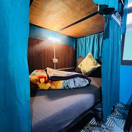 Non Stop Cafe Hostel & Stay مايالي المظهر الخارجي الصورة