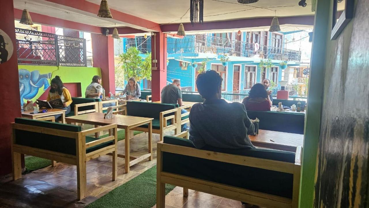 Non Stop Cafe Hostel & Stay مايالي المظهر الخارجي الصورة