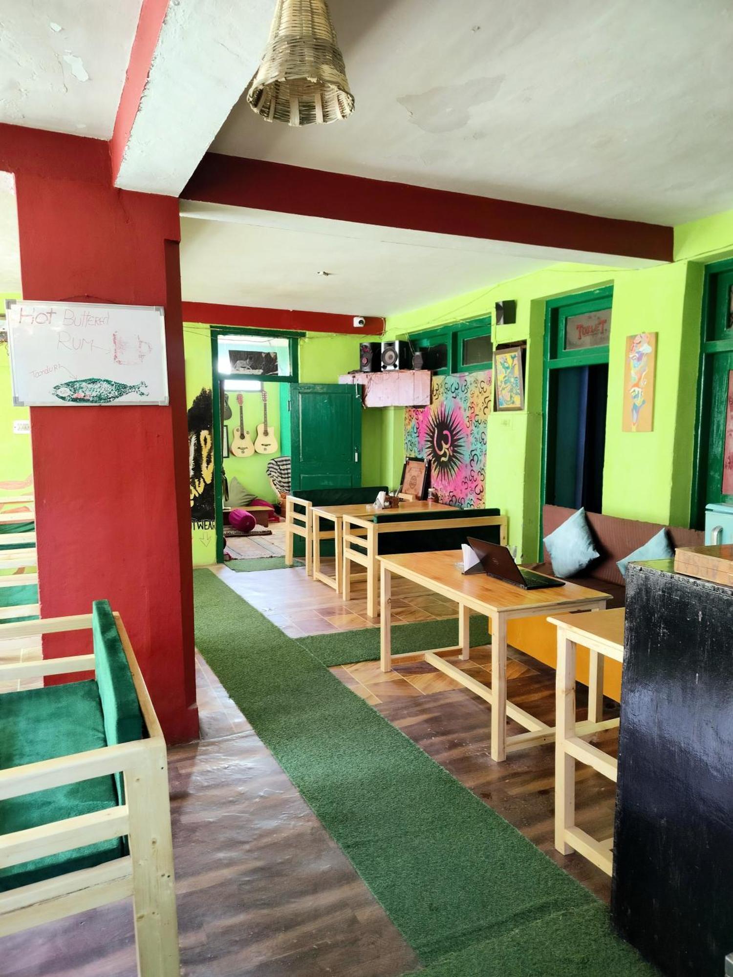 Non Stop Cafe Hostel & Stay مايالي المظهر الخارجي الصورة