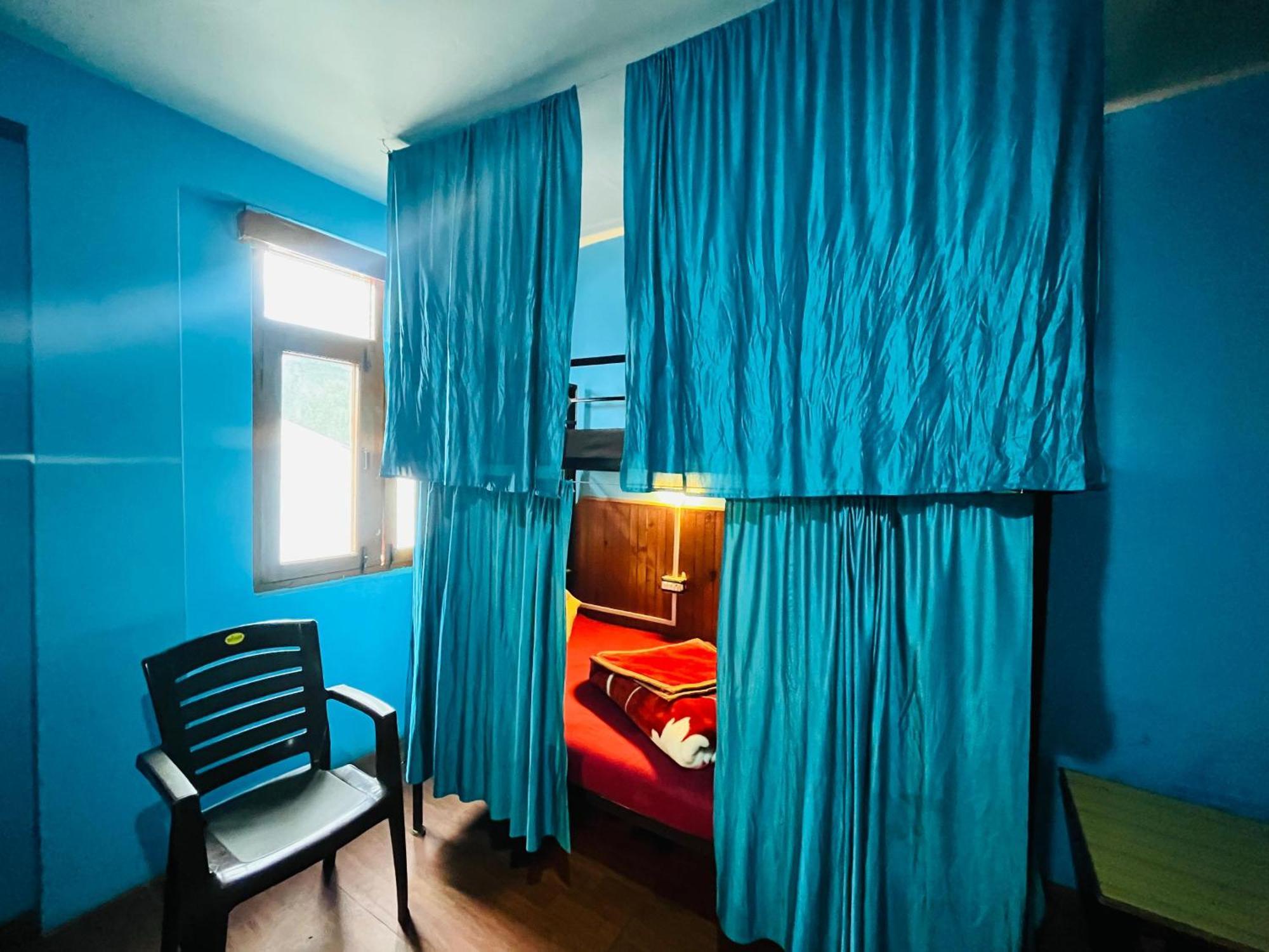 Non Stop Cafe Hostel & Stay مايالي المظهر الخارجي الصورة